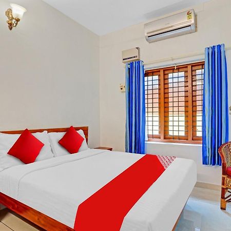 Flagship Hotel Adara Residency Thiruvananthapuram Exterior photo