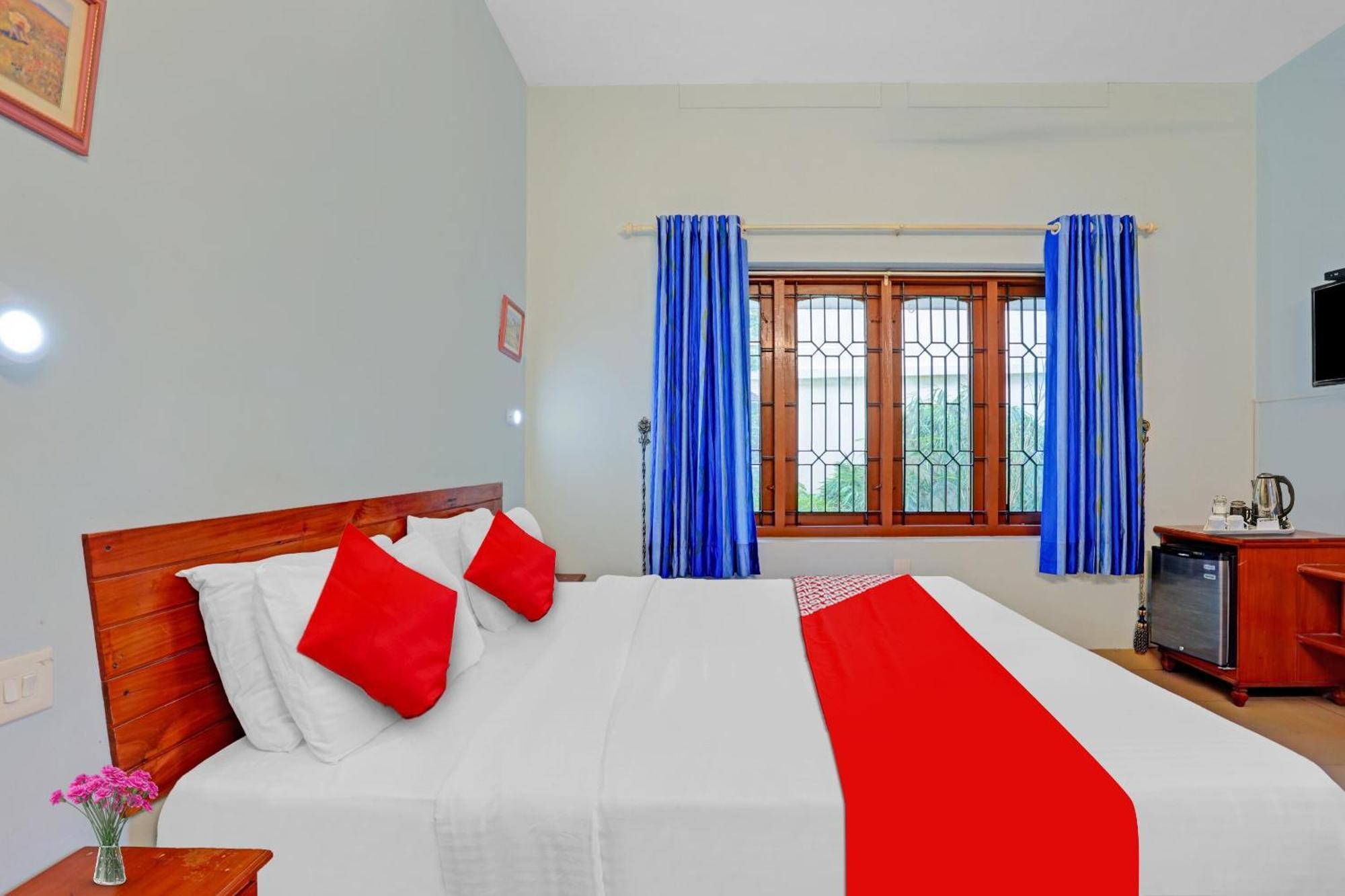 Flagship Hotel Adara Residency Thiruvananthapuram Exterior photo